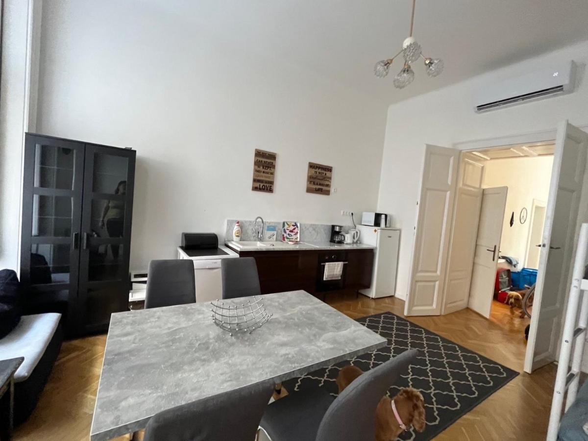 Love, Peace & Easy Living Apartment — Fotók 3